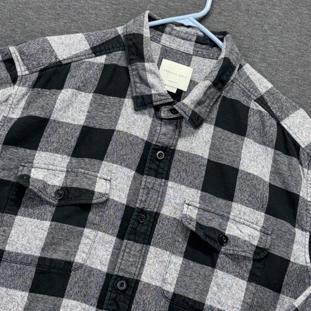 American Eagle Shirt Mens XXL Black Gray Plaid Flannel Classic Fit Button Up